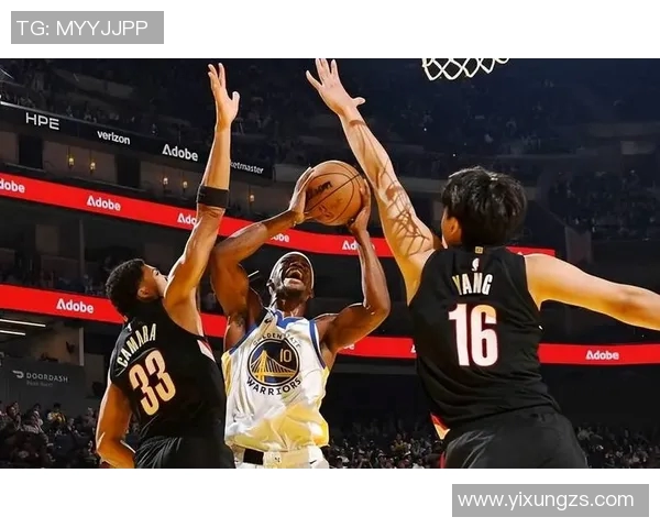 勇士与开拓者激战四月二十日谁能在季后赛争夺中占得先机